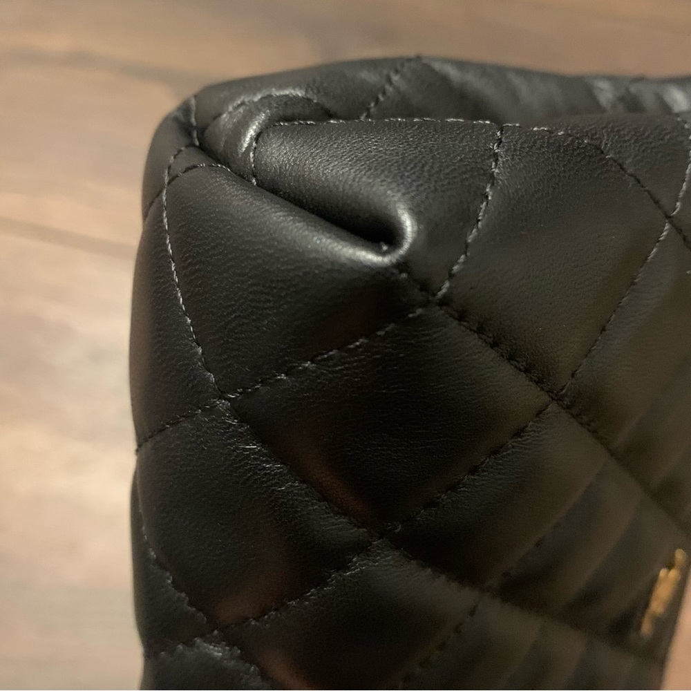 ❌SOLD❌ Chanel Black Quilted Lambskin Leather Classic Small CC Cosmetic Pouch Bag - Picture 9 of 16